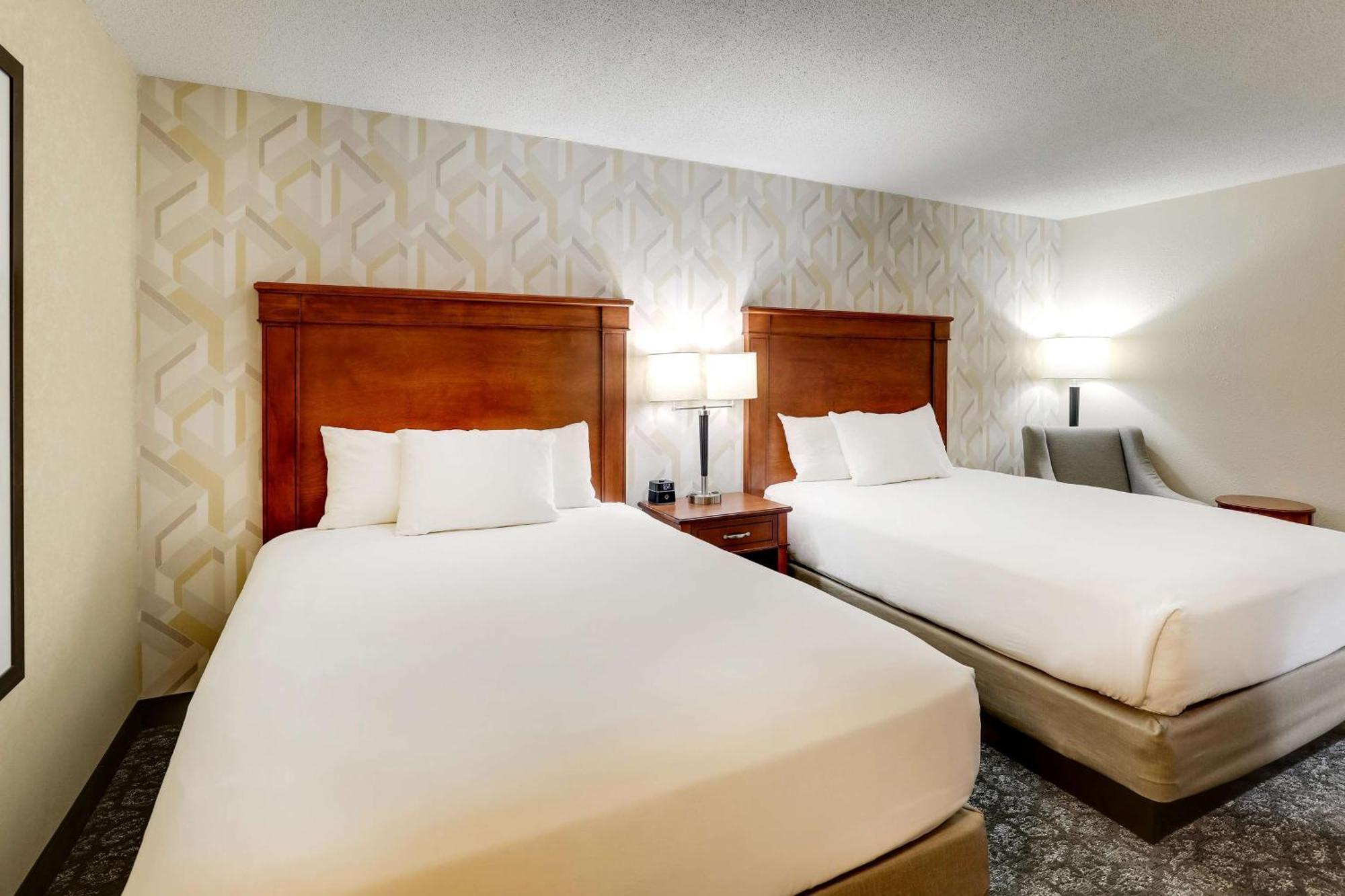Drury Inn & Suites Marion Esterno foto