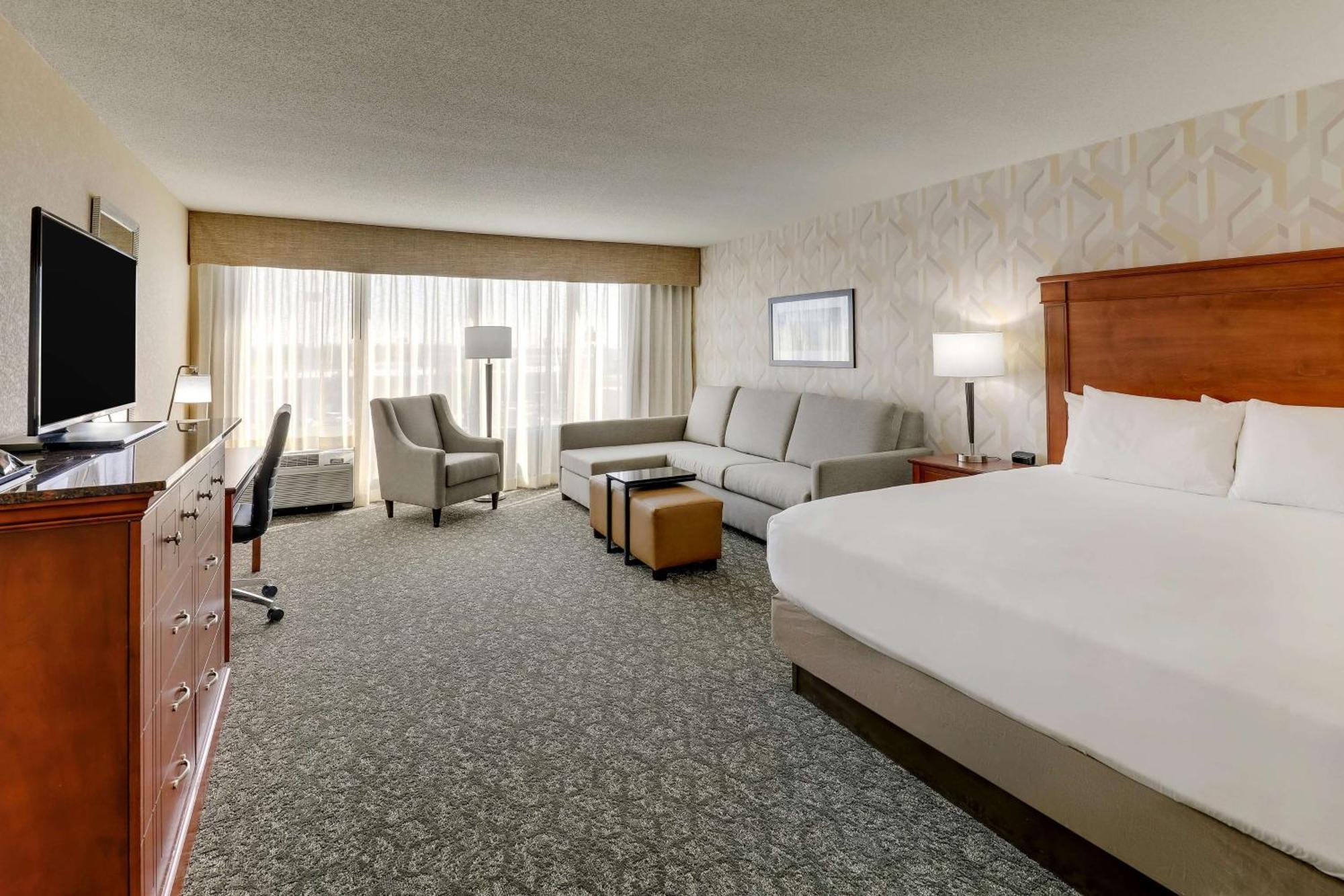 Drury Inn & Suites Marion Esterno foto