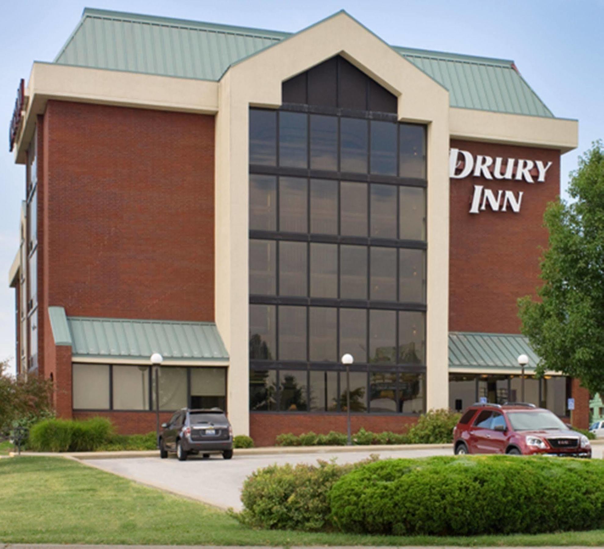 Drury Inn & Suites Marion Esterno foto